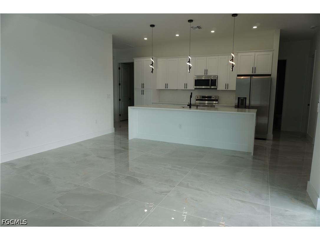 2523 SW 18th Avenue Cape Coral FL 33914 2026024047 image5