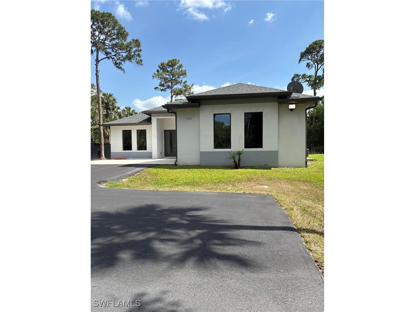 2524 64th Avenue NE Naples FL 34120 224101346 image1