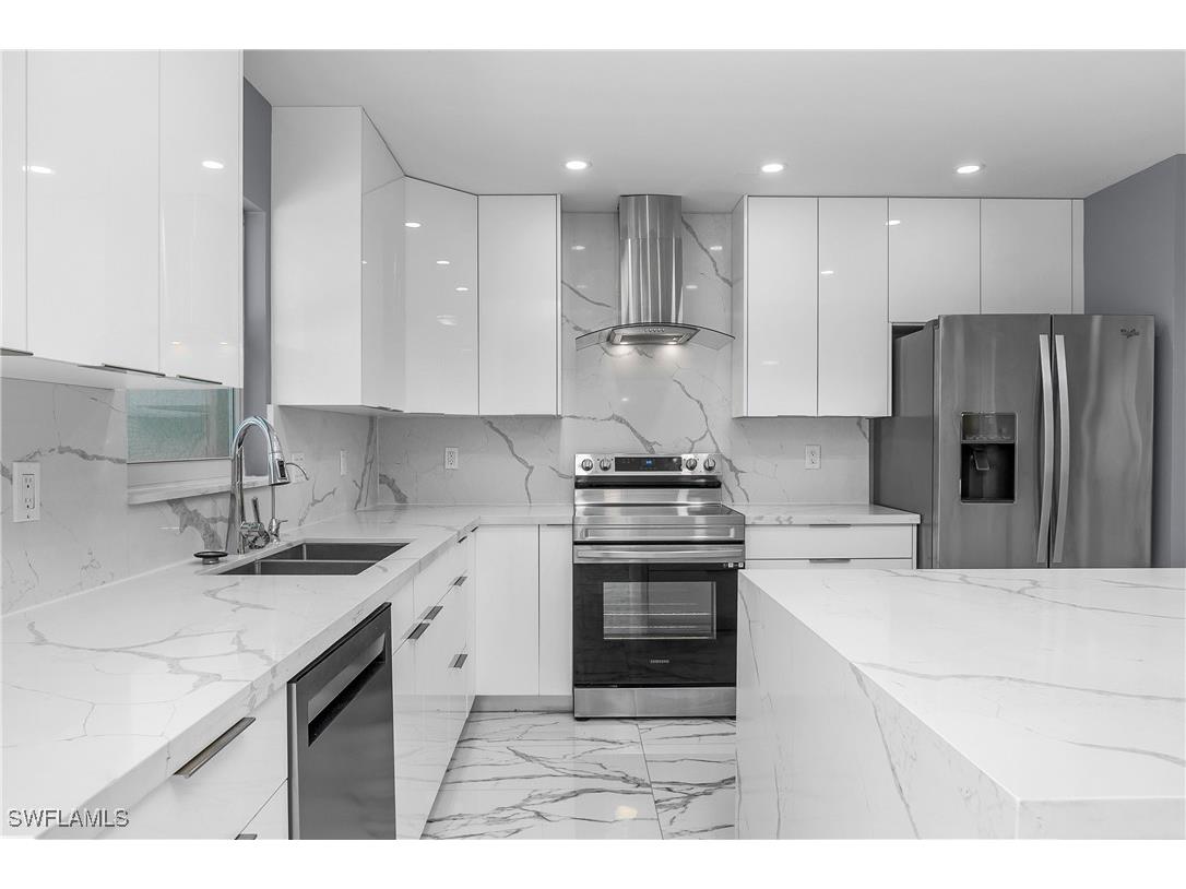 2524 Dora Court Lehigh Acres FL 33971 225079871 image4