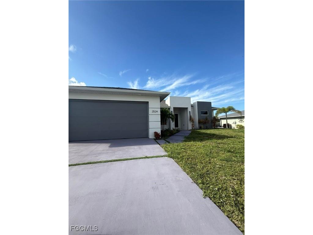 2524 NW 6th Terrace Cape Coral FL 33993 2025012034 image3
