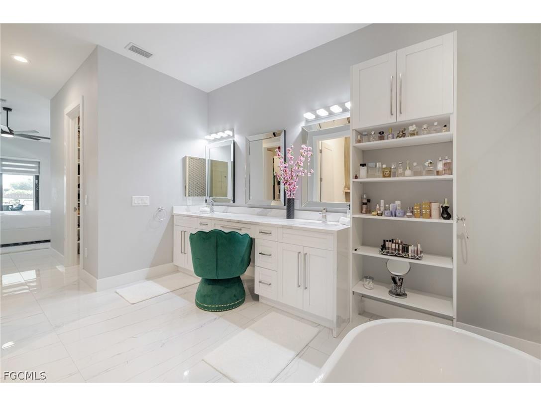 2524 SW 25th Street Cape Coral FL 33914 2026003415 image41