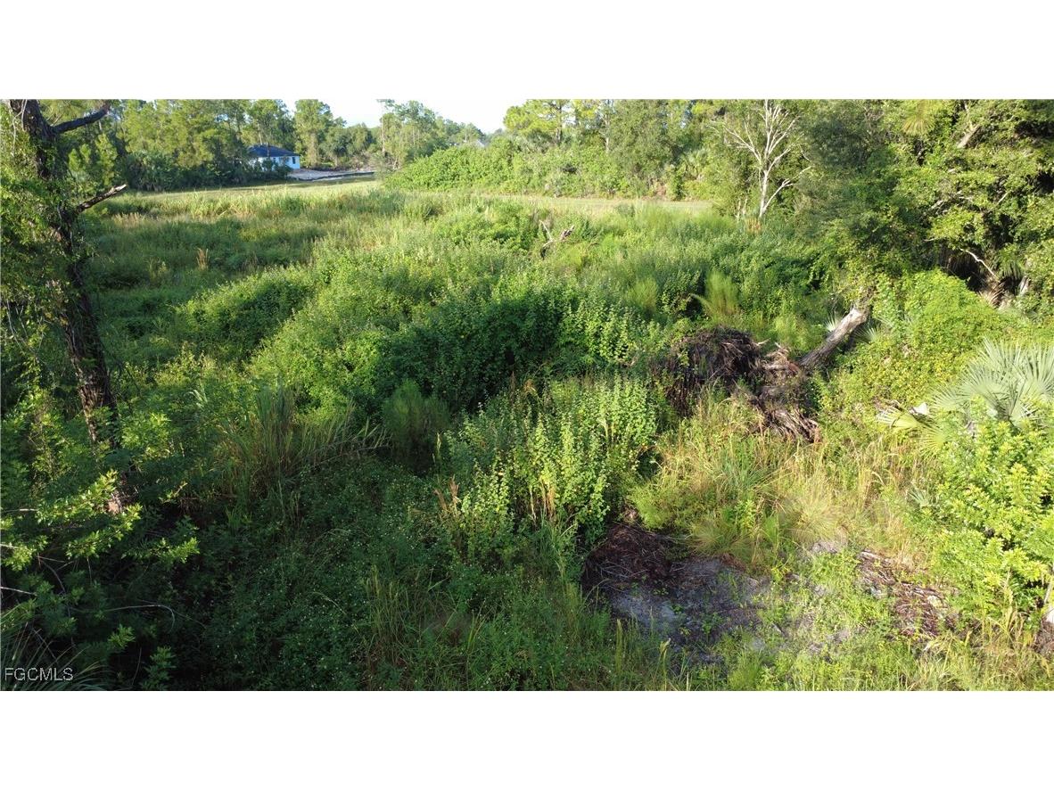 2525 Catron Circle Lehigh Acres FL 33971 2025010419 image2