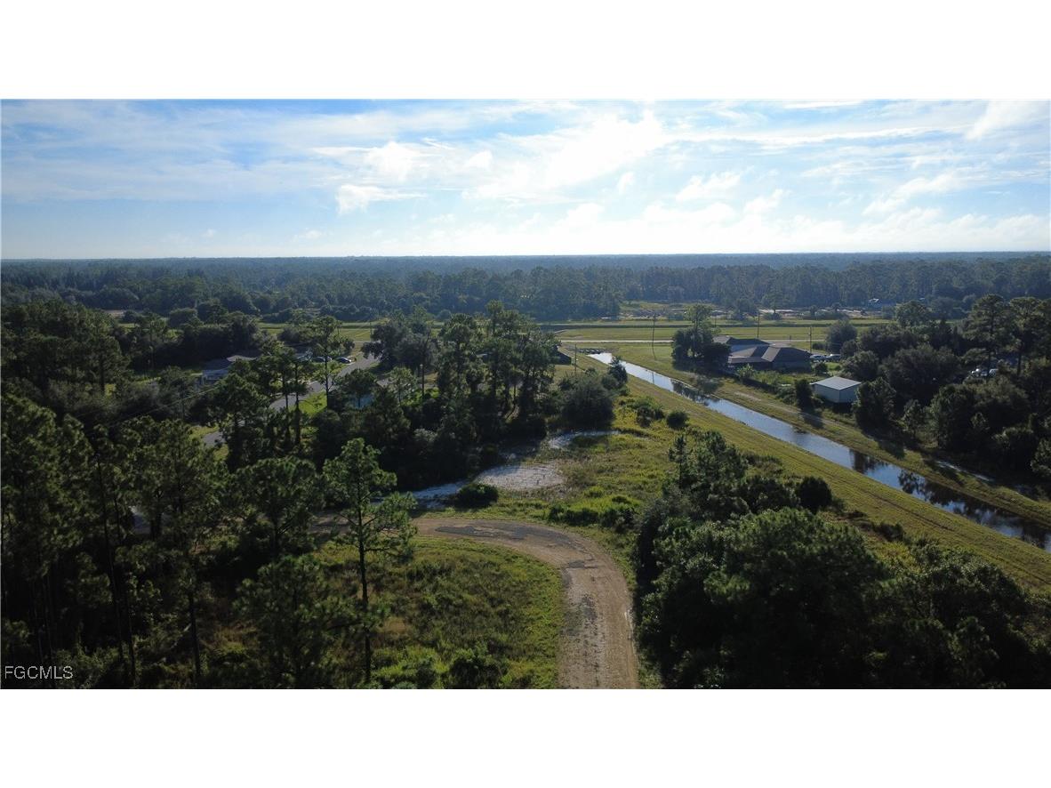 2525 Catron Circle Lehigh Acres FL 33971 2025010419 image6