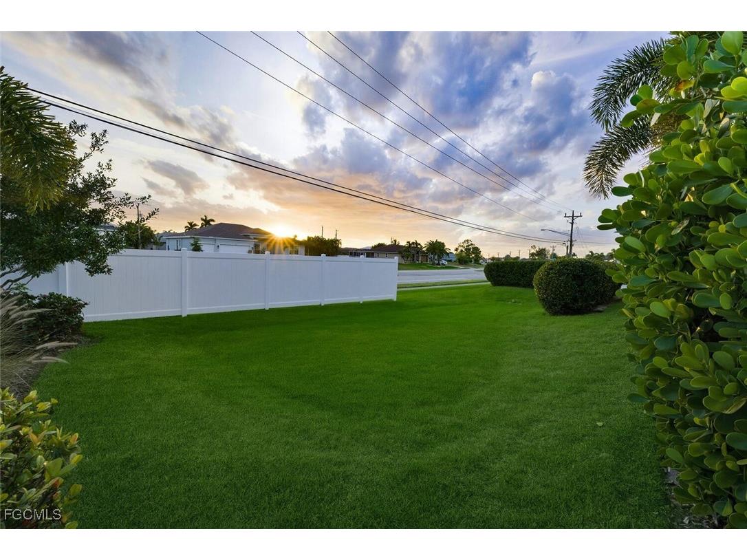 2525 Gleason Parkway Cape Coral FL 33914 2026000434 image36