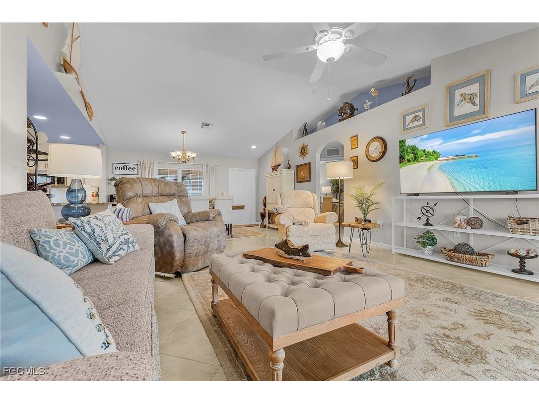 2525 NW 19th Place Cape Coral FL 33993 2026000524 image10