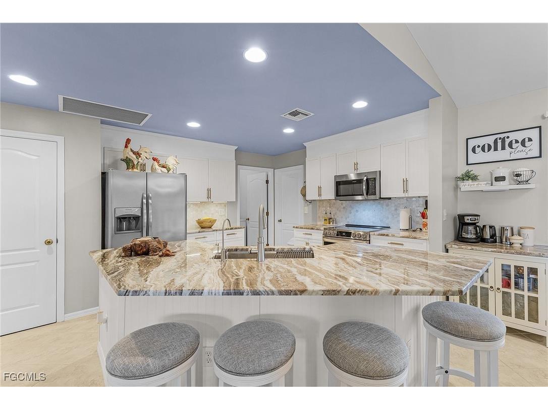 2525 NW 19th Place Cape Coral FL 33993 2026000524 image6