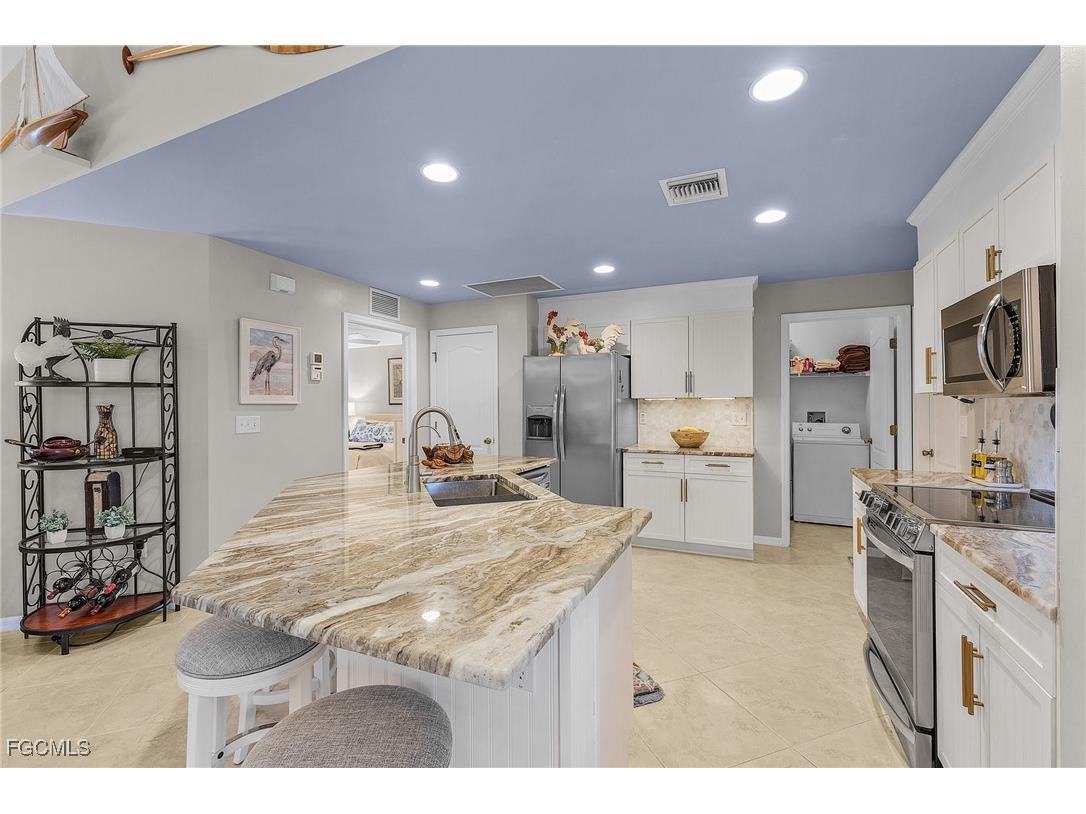 2525 NW 19th Place Cape Coral FL 33993 2026000524 image8