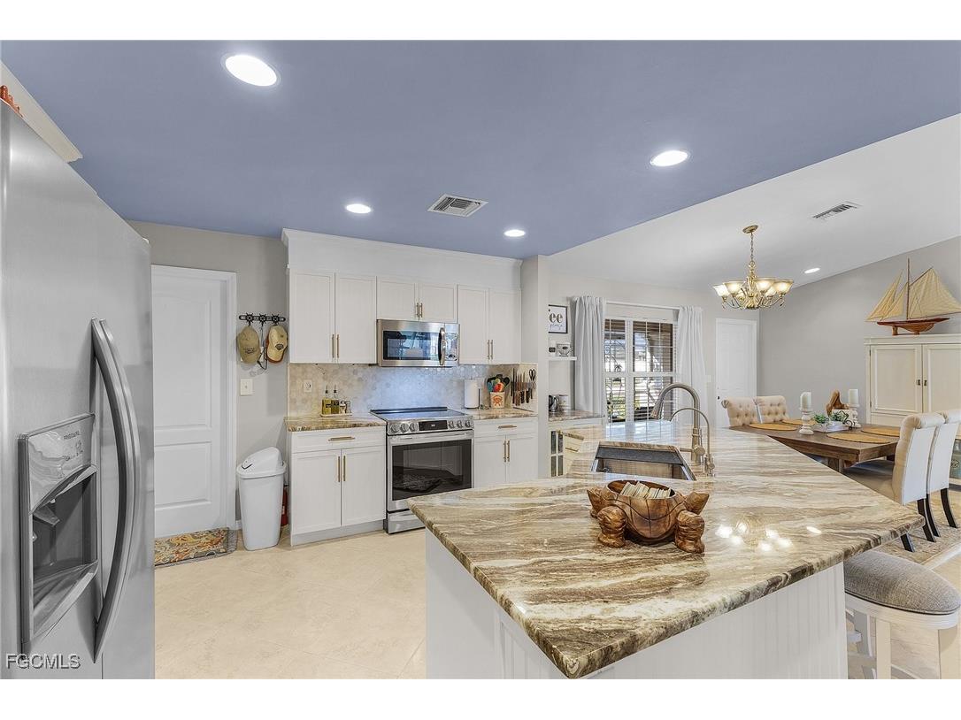 2525 NW 19th Place Cape Coral FL 33993 2026000524 image9