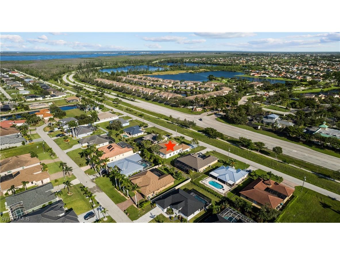 2526 Miracle Parkway Cape Coral FL 33914 223065299 image1
