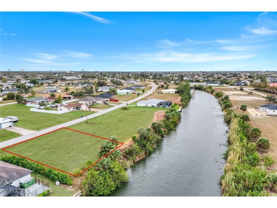 2526 NE 19th Place Cape Coral FL 33909 225009309 image1