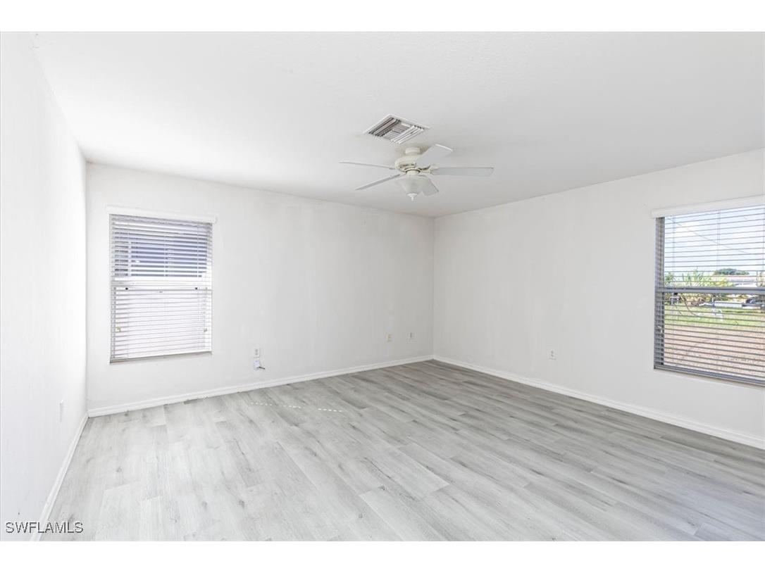 2526 NE 2nd Place Cape Coral FL 33909 225076029 image17