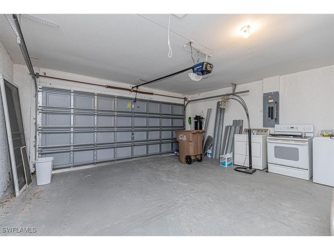 2526 NE 2nd Place Cape Coral FL 33909 225076029 image22