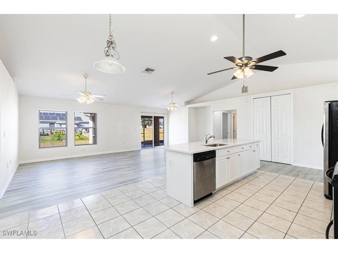 2526 NE 2nd Place Cape Coral FL 33909 225076029 image7