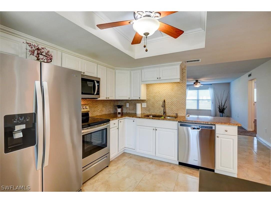 2526 SE 16th Place #106 Cape Coral FL 33904 224033712 image1