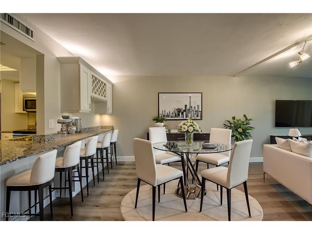 2526 SE 16th Place #108 Cape Coral FL 33904 2025013873 image14