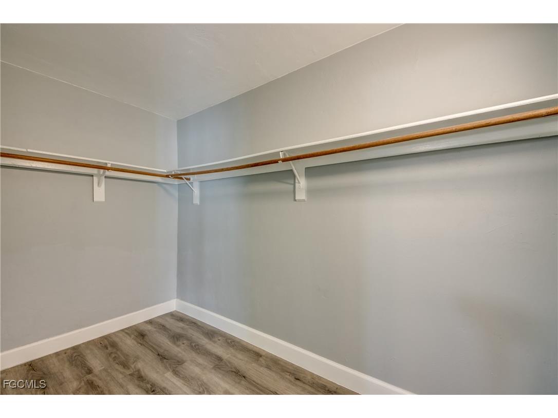 2526 SE 16th Place #108 Cape Coral FL 33904 2025013873 image25