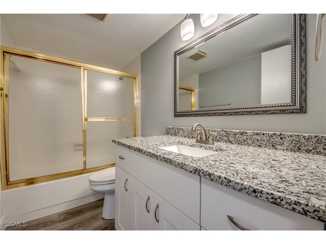 2526 SE 16th Place #108 Cape Coral FL 33904 2025013873 image32