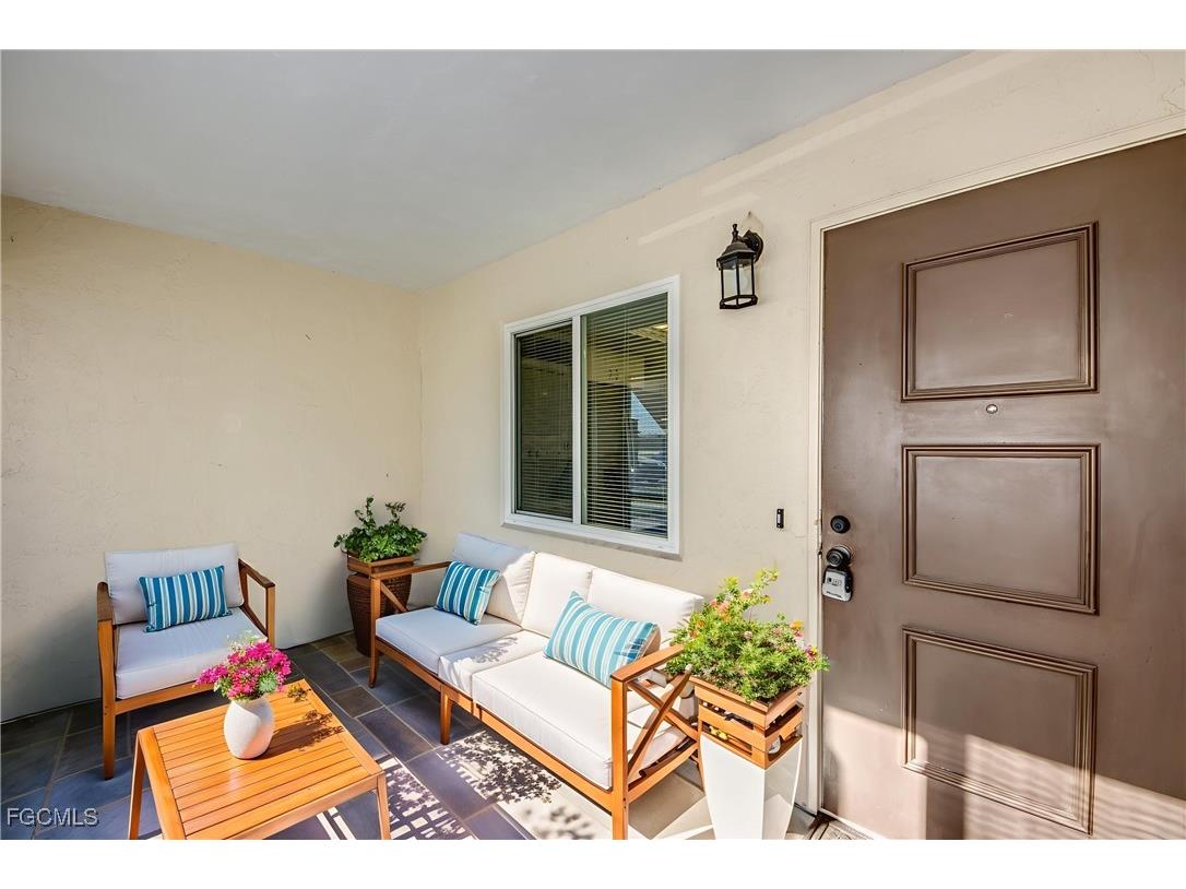 2526 SE 16th Place #108 Cape Coral FL 33904 2025013873 image4