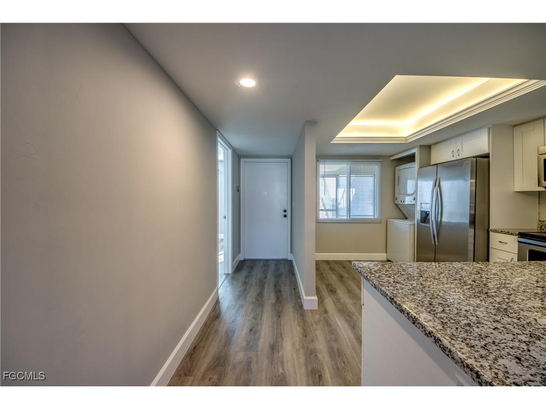 2526 SE 16th Place #108 Cape Coral FL 33904 2025013873 image7