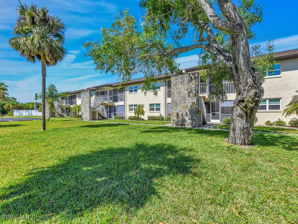 2526 SE 16th Place #210 Cape Coral FL 33904 224104634 image1