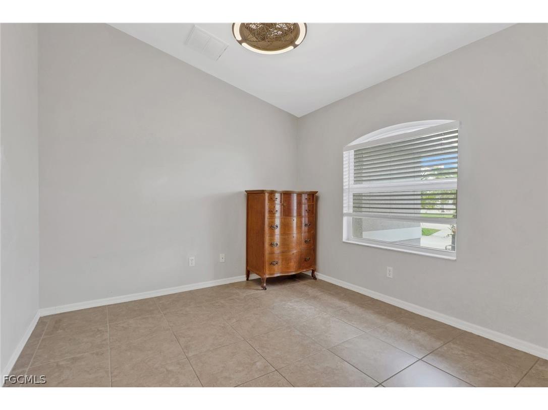 2526 SW 29th Terrace Cape Coral FL 33914 2026009405 image19