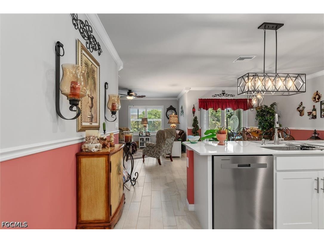 25266 Estrada Circle Punta Gorda FL 33955 2026027899 image2