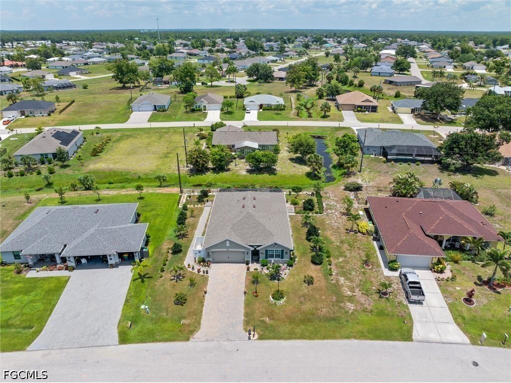 25266 Estrada Circle Punta Gorda FL 33955 2026027899 image35