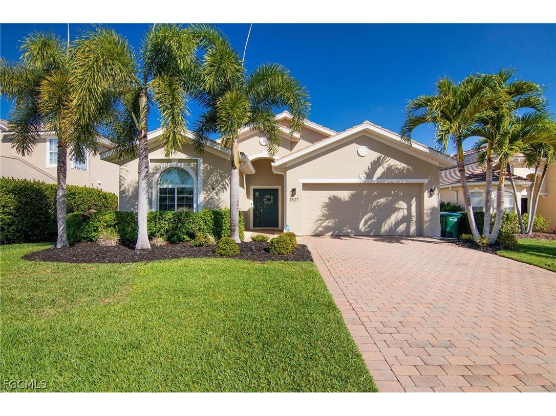 2527 Blackburn Circle Cape Coral FL 33991 2026012096 image1