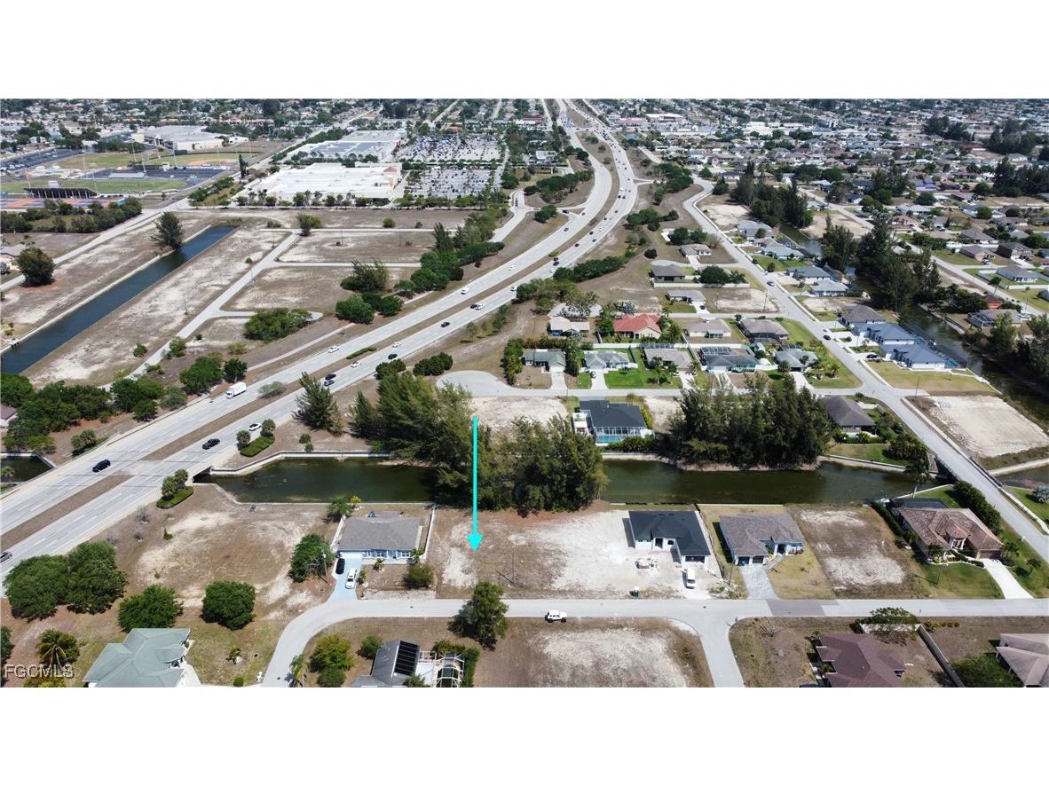 2527 SW 5th Avenue Cape Coral FL 33914 2025013072 image1