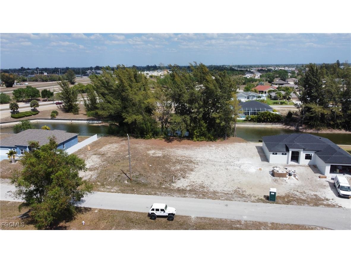 2527 SW 5th Avenue Cape Coral FL 33914 2025013072 image2