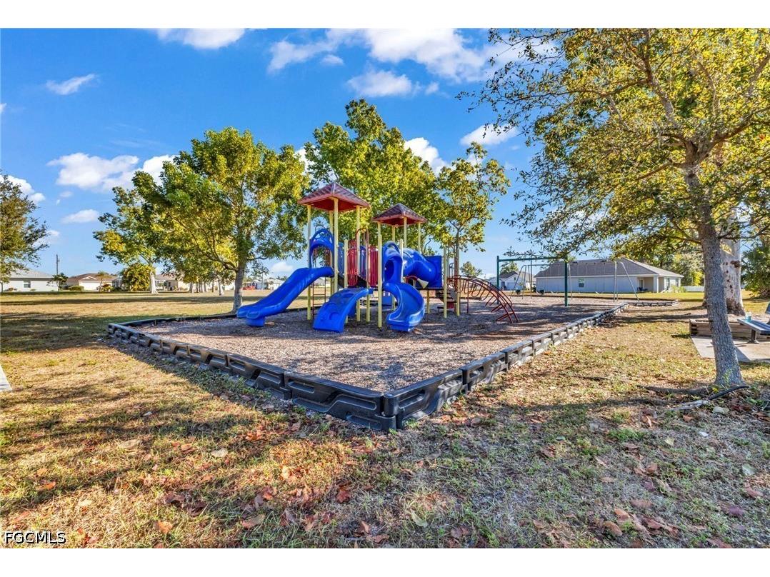 25272 Doredo Drive Punta Gorda FL 33955 2026014189 image33