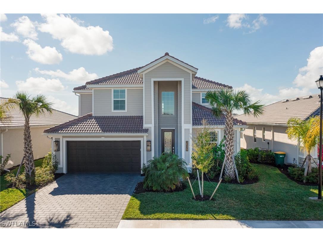2528 Kona Way Naples FL 34120 224042847 image1