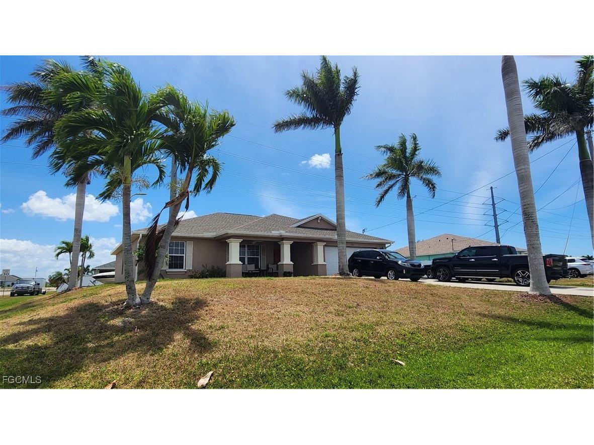 2528 NW 20th Place Cape Coral FL 33993 2025005382 image1