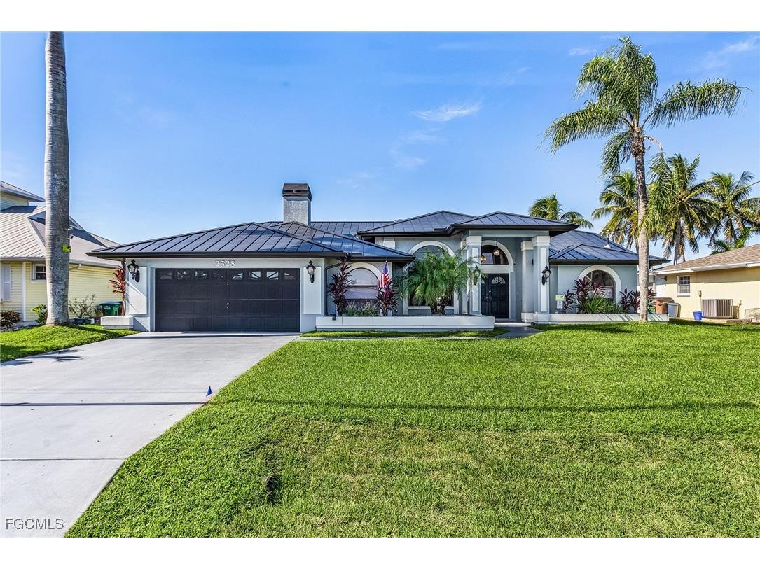 2528 SE 25th Avenue Cape Coral FL 33904 2025018967 image1