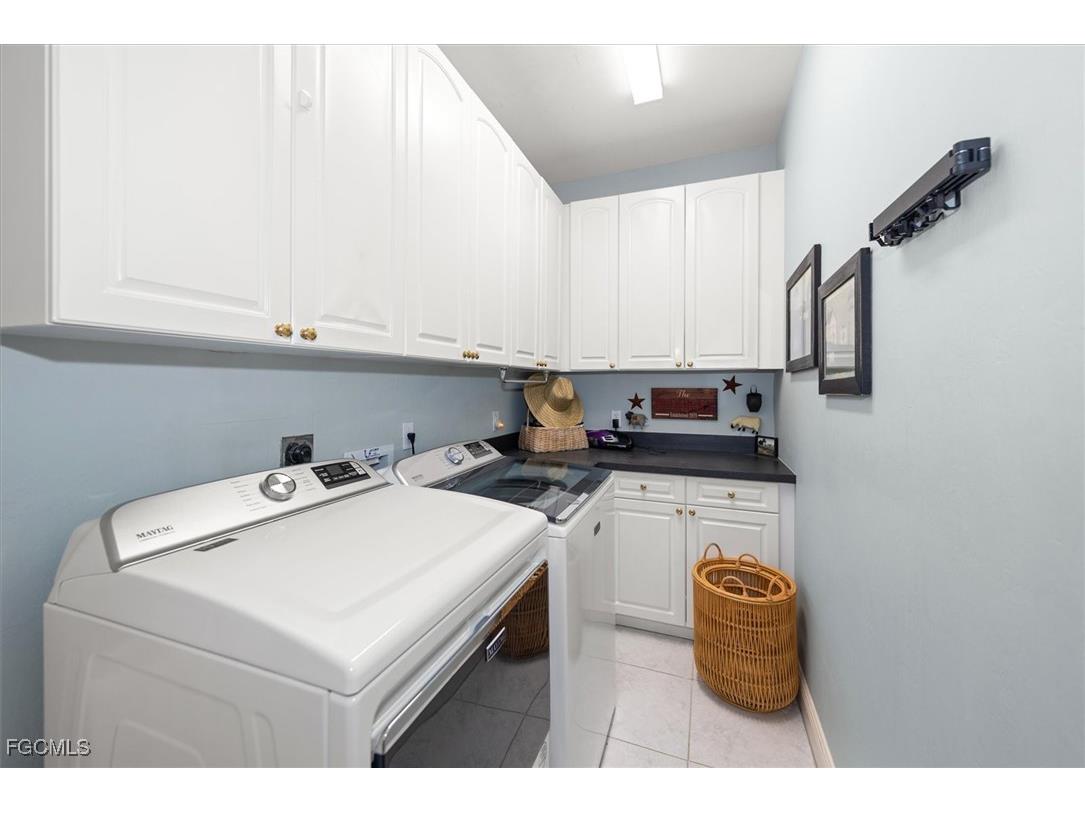 2529 Gleason Parkway Cape Coral FL 33914 2026001896 image27