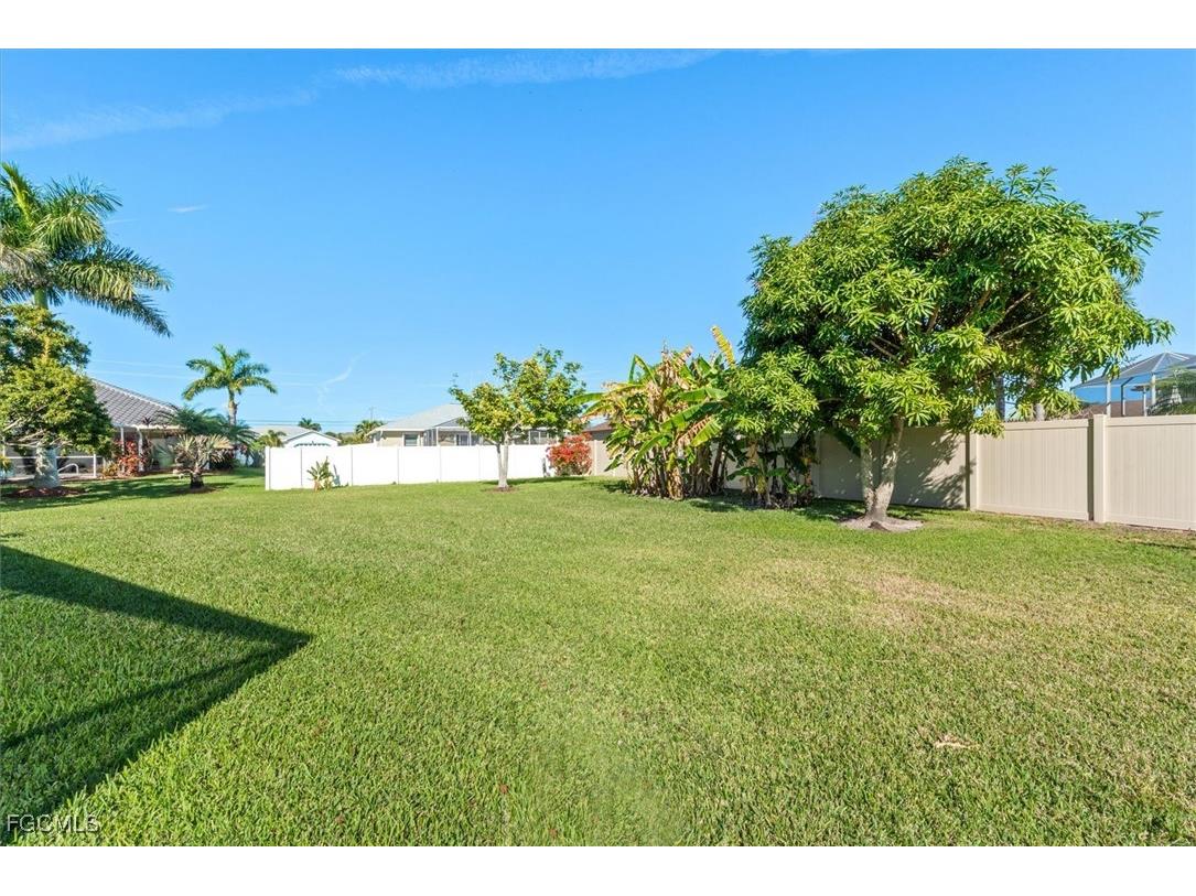2529 Gleason Parkway Cape Coral FL 33914 2026001896 image33