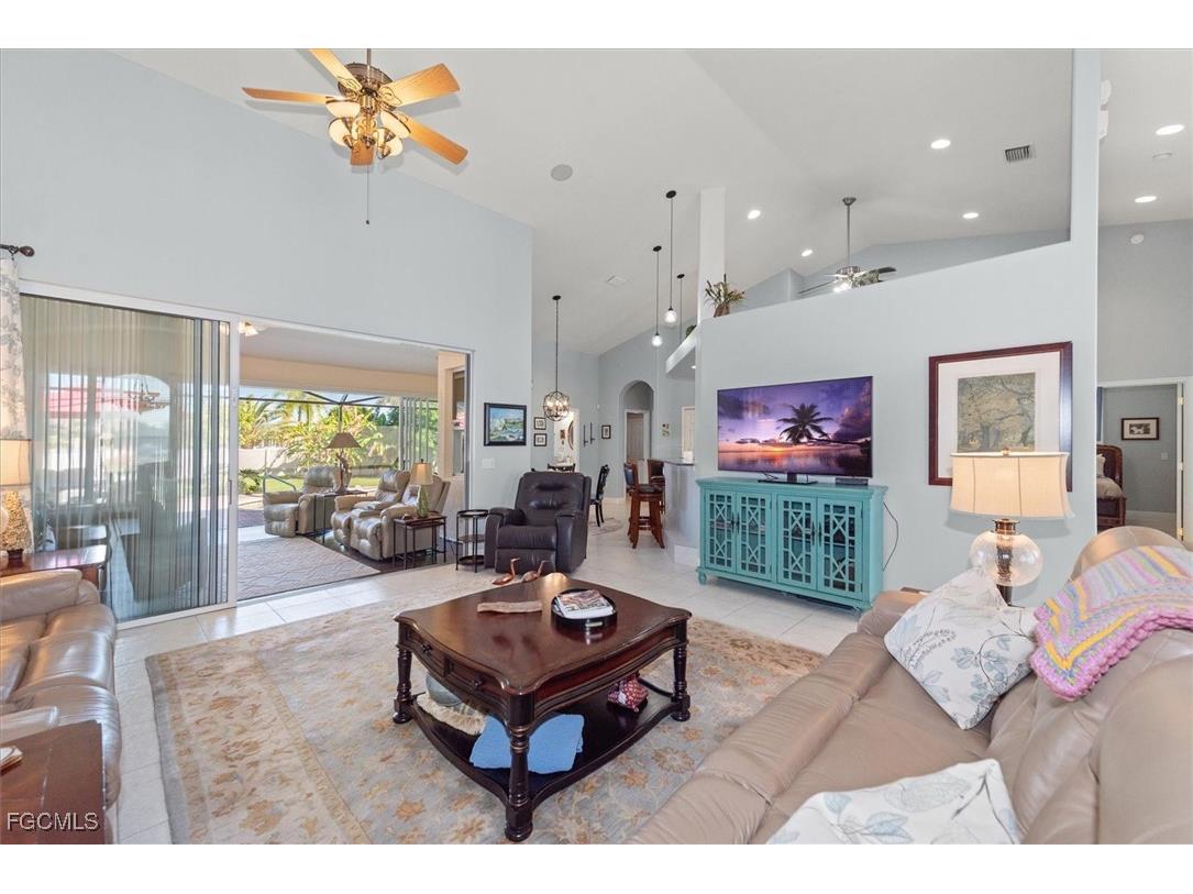 2529 Gleason Parkway Cape Coral FL 33914 2026001896 image9