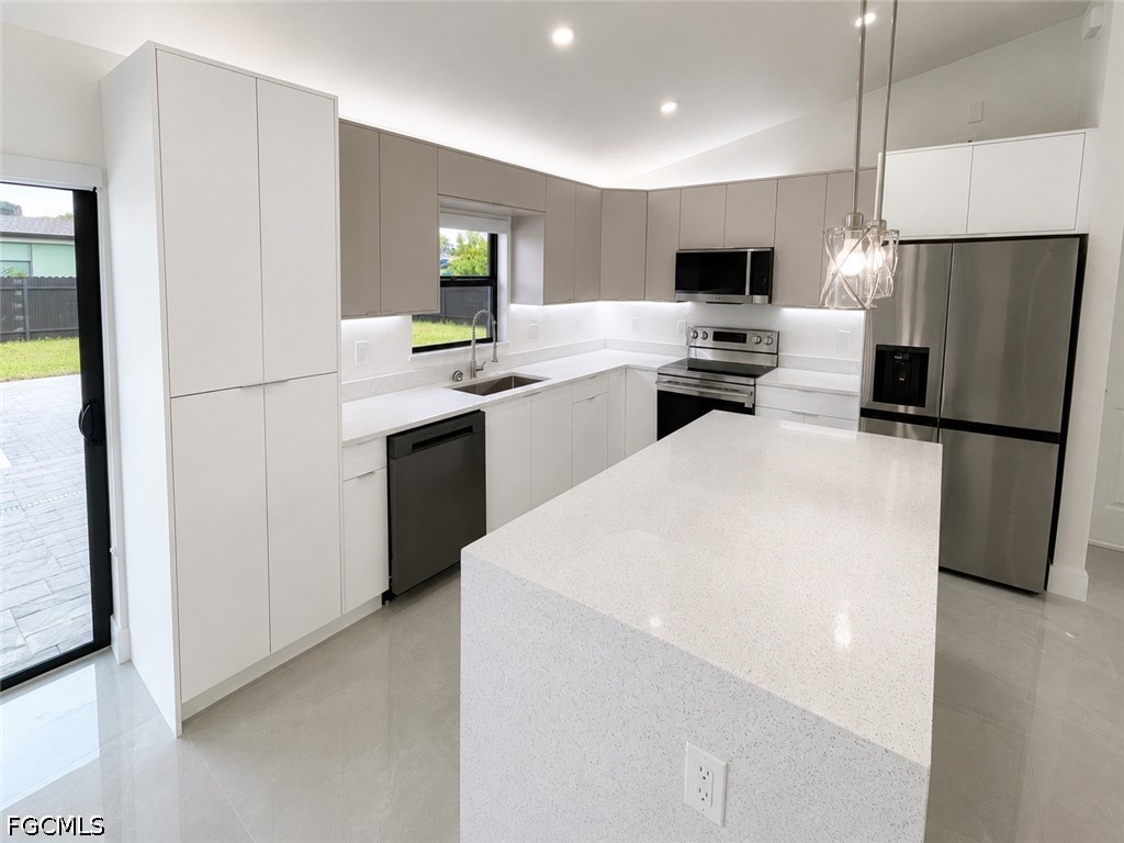 2529 NW 19th Place Cape Coral FL 33993 2026029897 image7