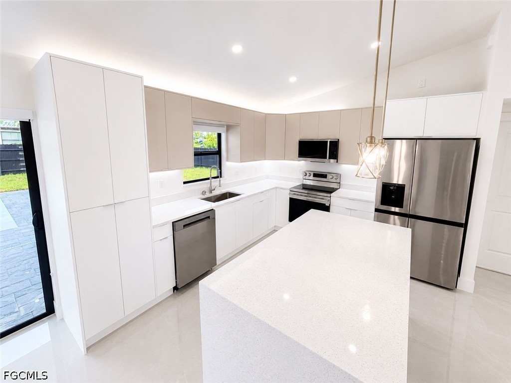 2529 NW 19th Place Cape Coral FL 33993 2026029897 image9