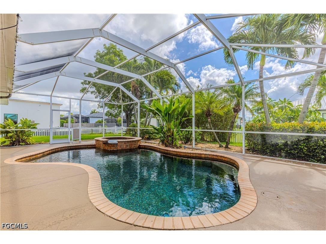 2529 SW 23rd Place Cape Coral FL 33914 2026026184 image13