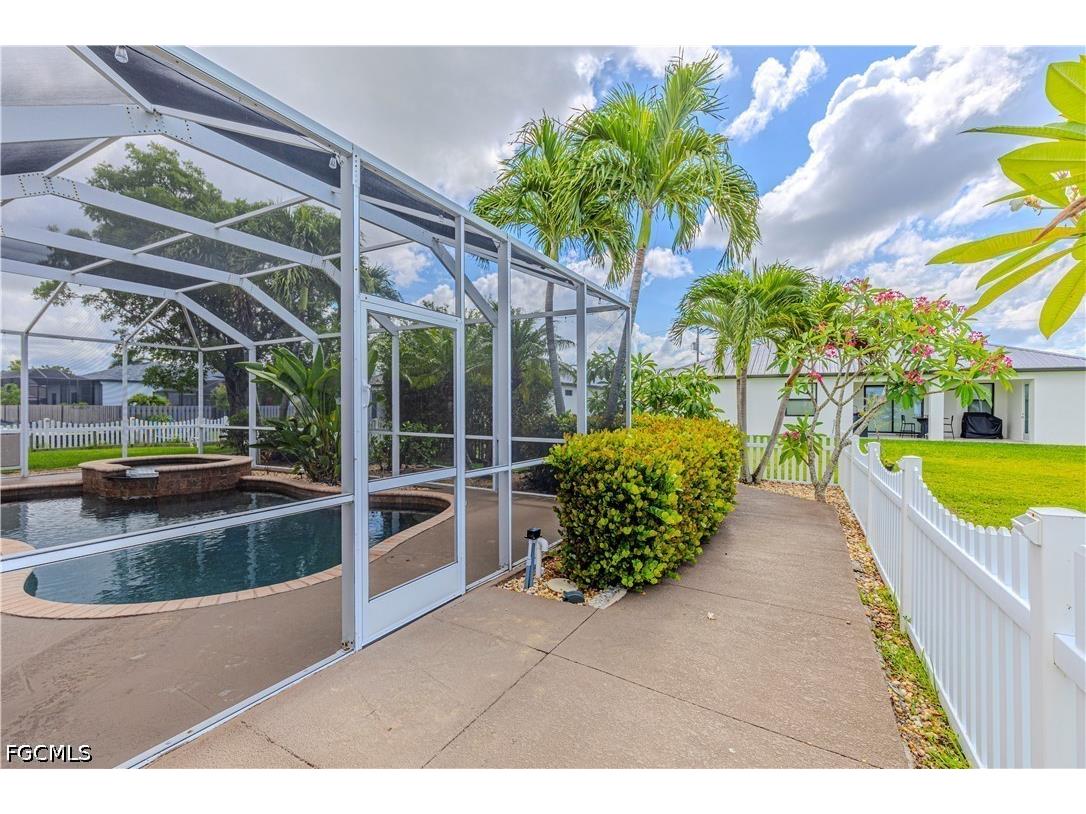 2529 SW 23rd Place Cape Coral FL 33914 2026026184 image14