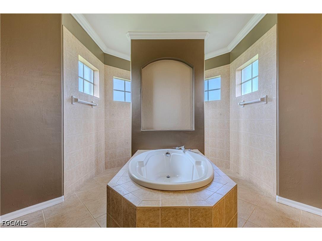 2529 SW 23rd Place Cape Coral FL 33914 2026026184 image21