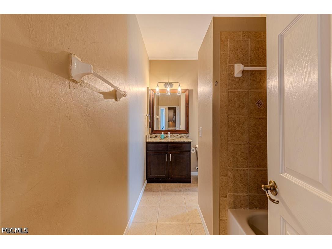 2529 SW 23rd Place Cape Coral FL 33914 2026026184 image26