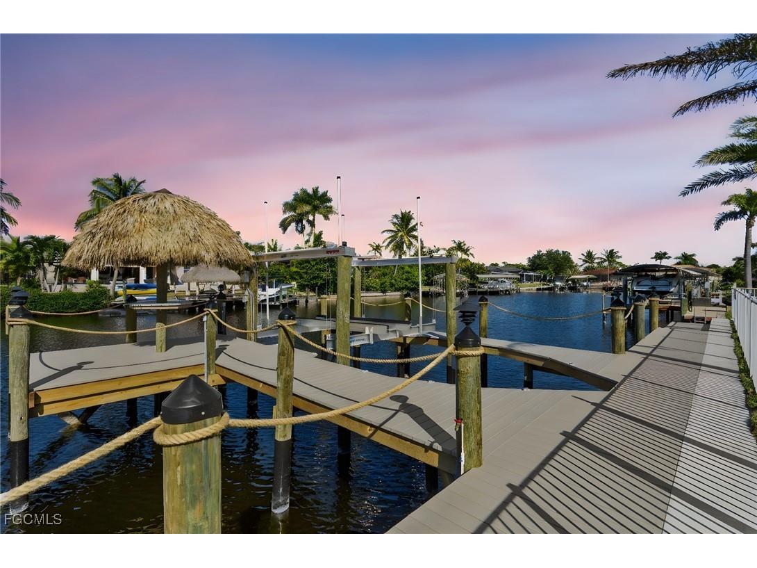 2529 SW 37th Street Cape Coral FL 33914 2025021853 image1