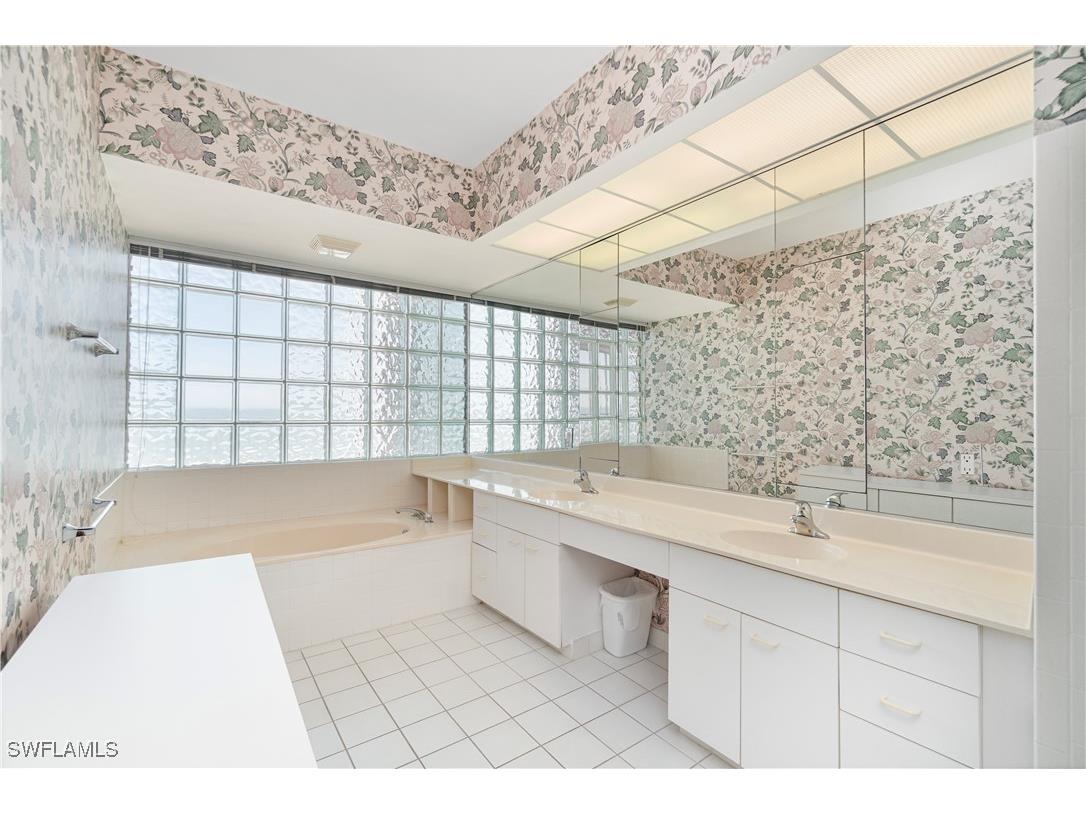 253 Barefoot Beach Boulevard #406 Bonita Springs FL 34134 225080838 image19