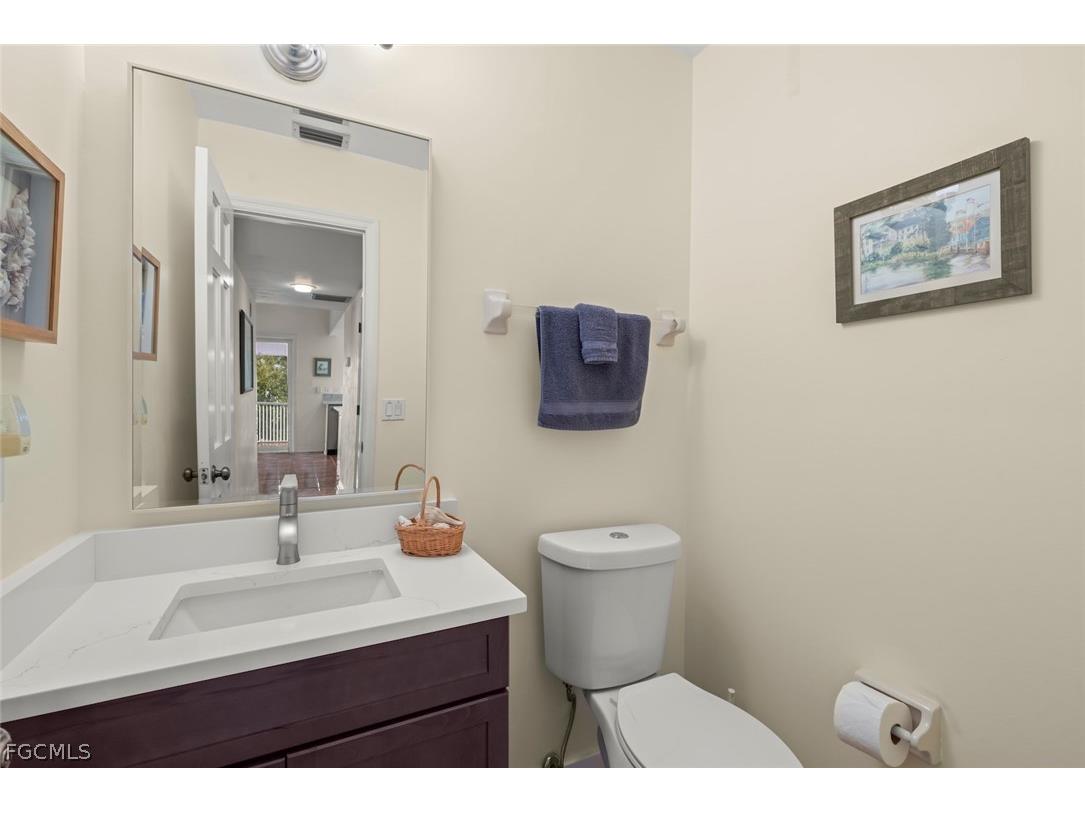253 Daniel Drive Sanibel FL 33957 2026006930 image21