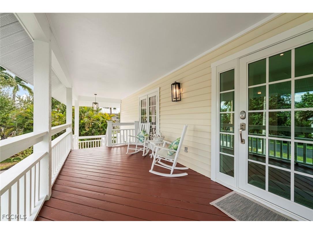 253 Daniel Drive Sanibel FL 33957 2026006930 image25