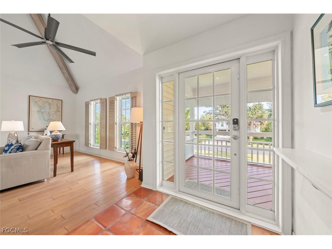 253 Daniel Drive Sanibel FL 33957 2026006930 image3