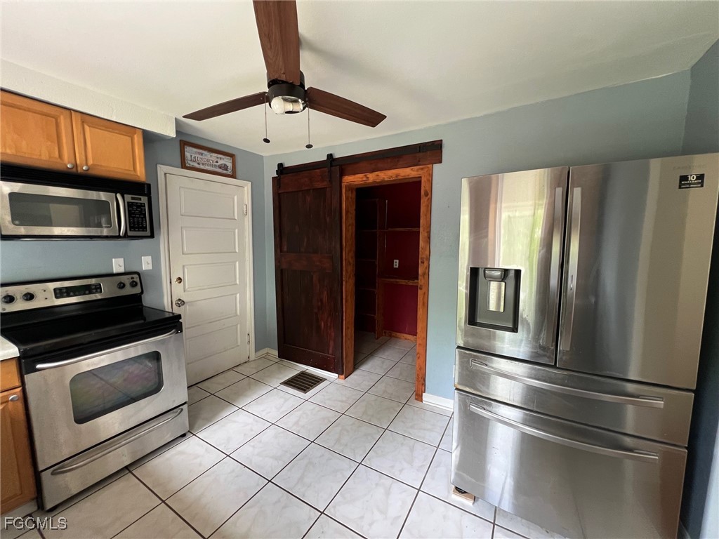 253 S Cypress Street Labelle FL 33935 2026006100 image5