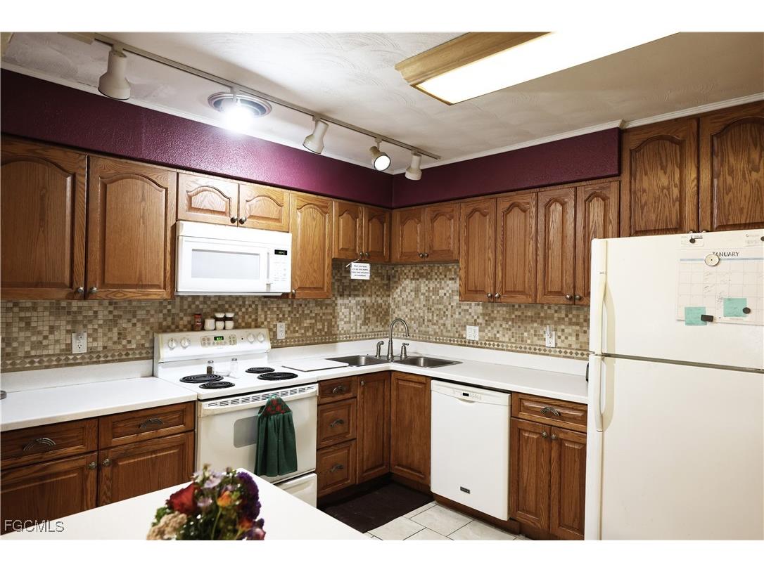 253 W Mariana Avenue North Fort Myers FL 33903 2026004209 image11
